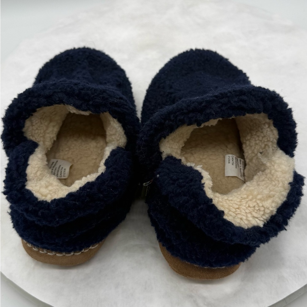 L.L. Bean Kids Navy Sherpa Slip-On Slippers.Size 3-4 - Picture 5 of 7